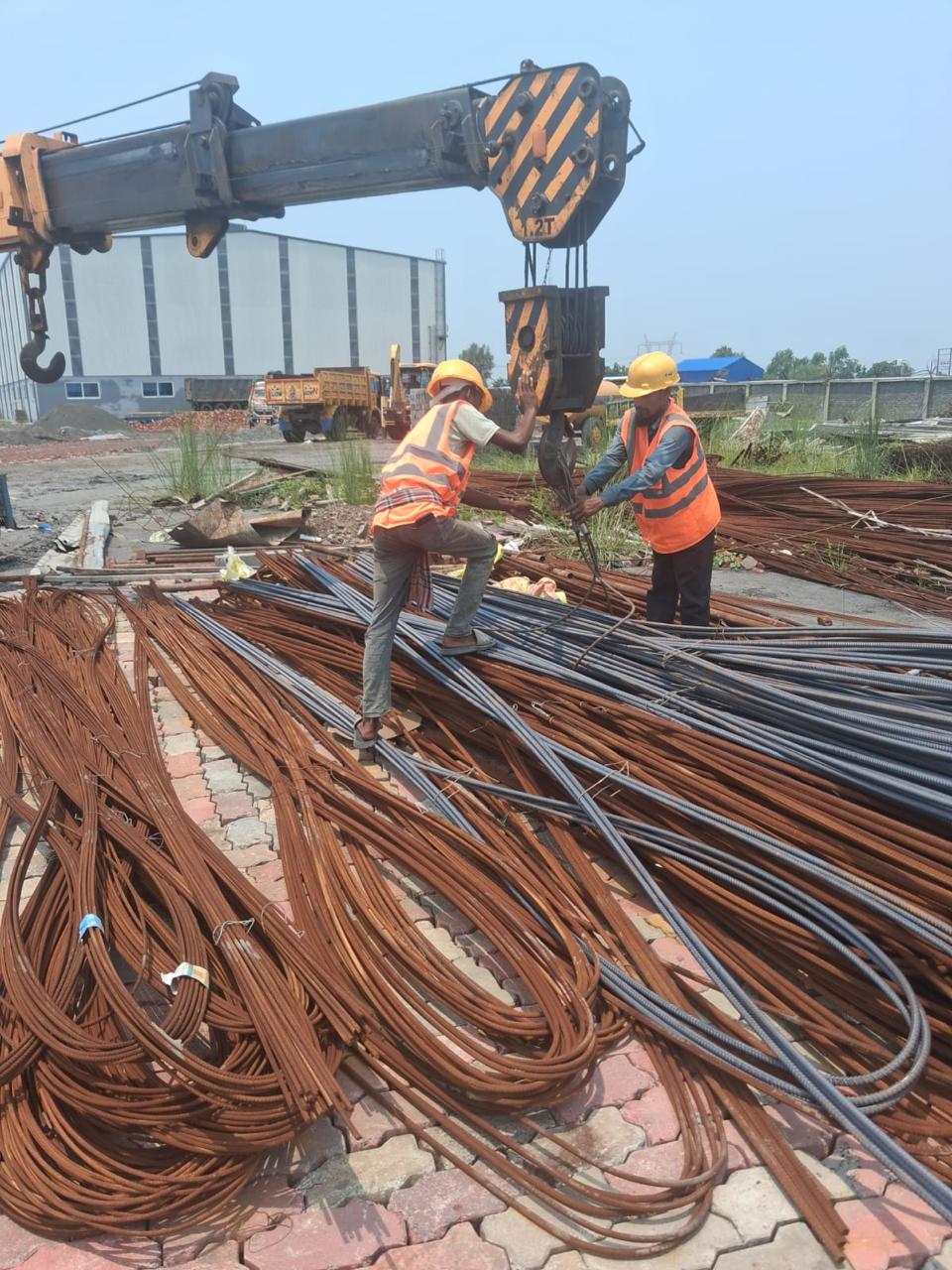 Steel handling at site